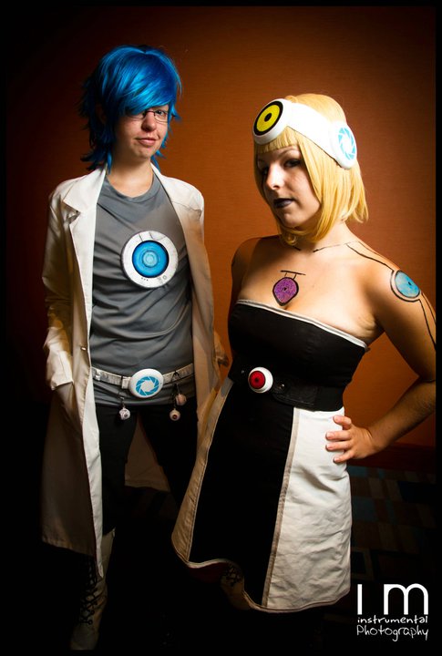 GLaDOS and Wheatley Epic Pose