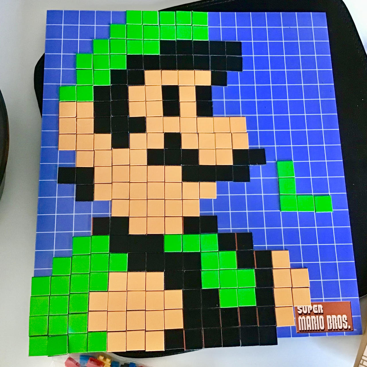 Magnetic pixel Luigi by Iwatchcartoons715 on DeviantArt