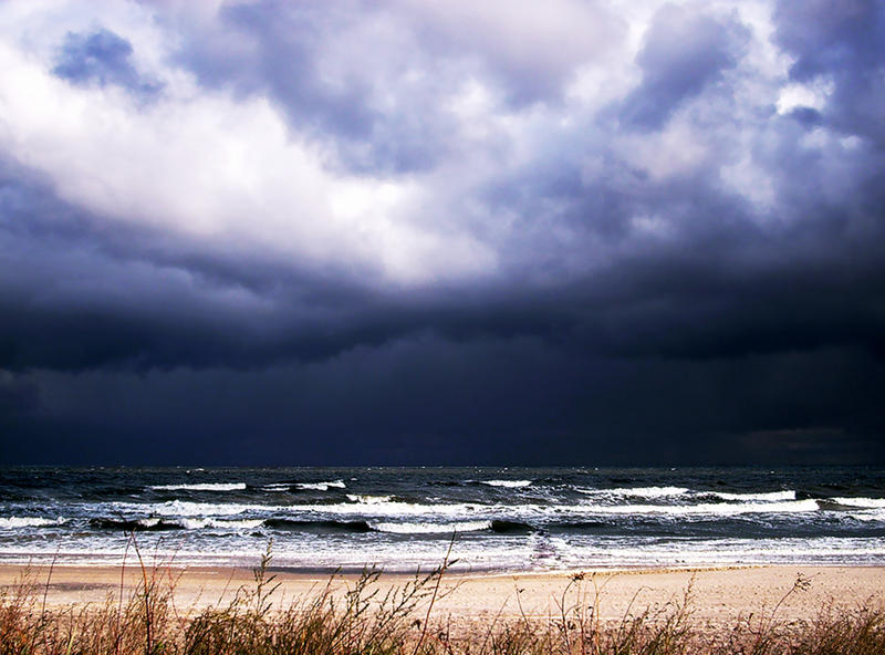.: The storm is coming :. by VictorianPrincess .: The storm is coming :. by VictorianPrincess