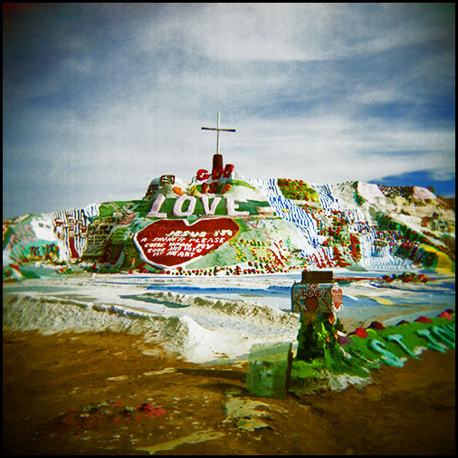 Salvation Mountain 01