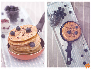 Pancakes with blueberrys