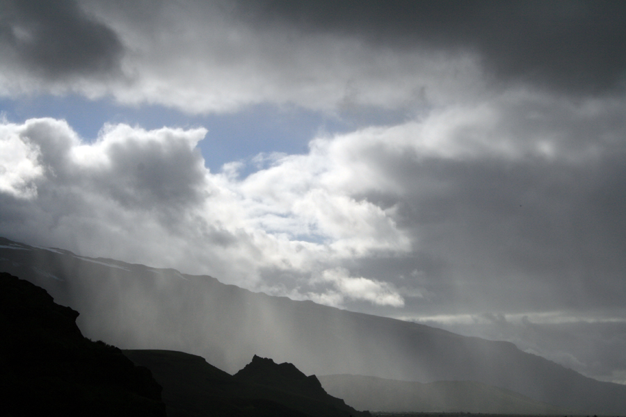 Strange cloud Iceland