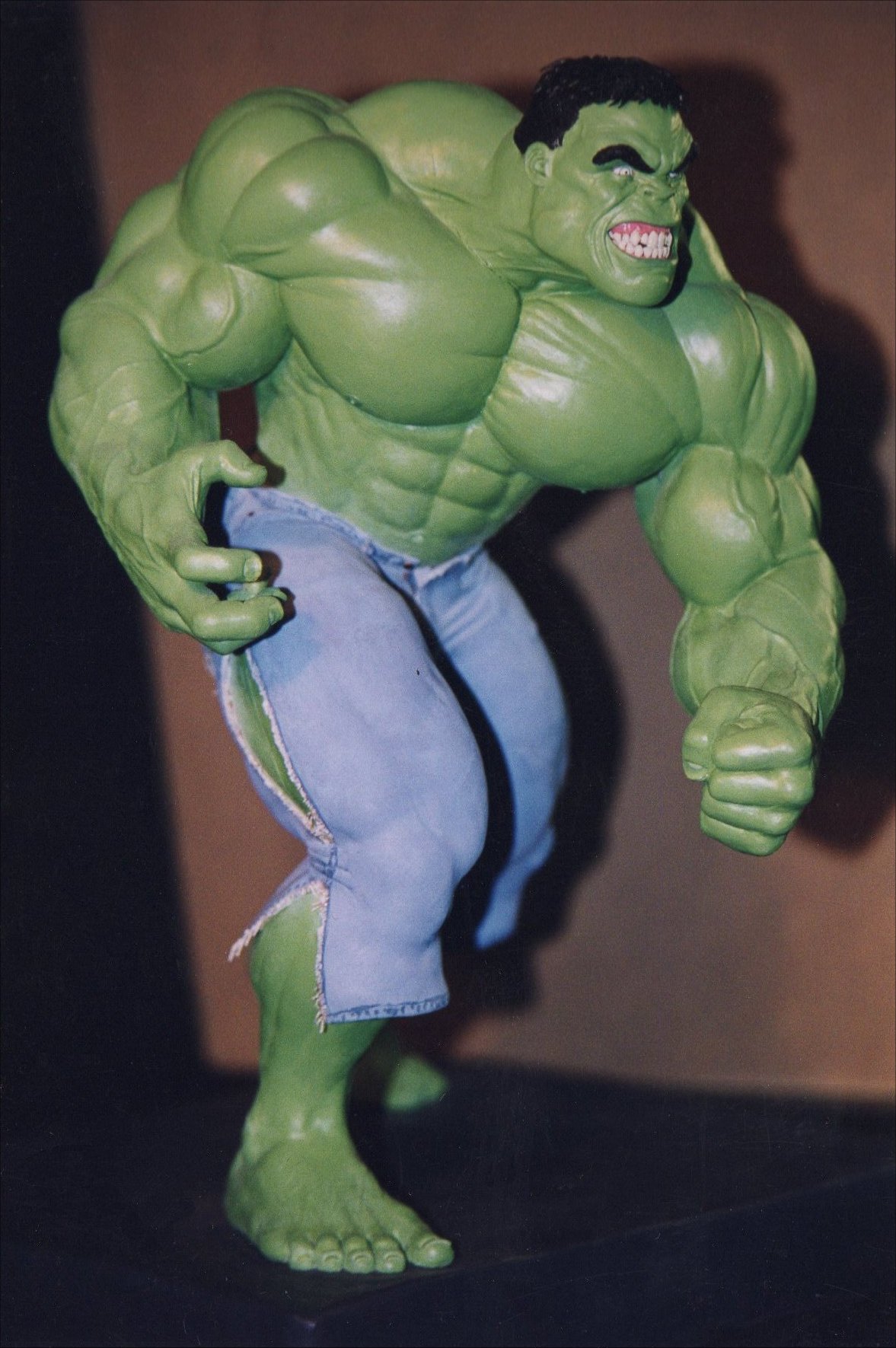 The Incredible HULK sculpture - statue - Photo 1