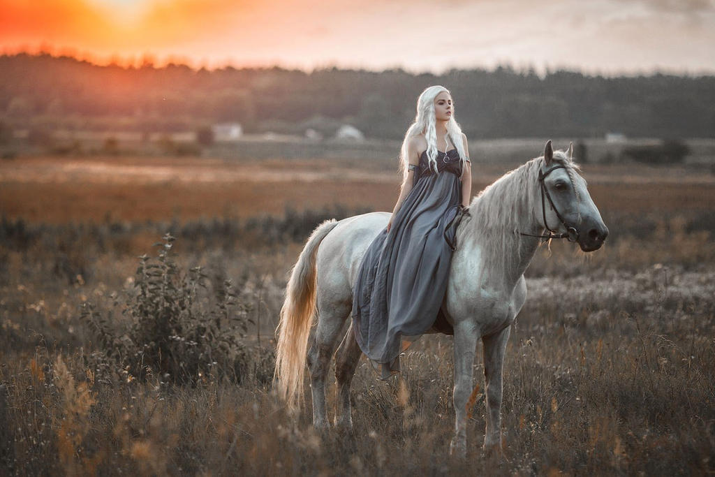 Daenerys - Game of Thrones by fenixfatalist