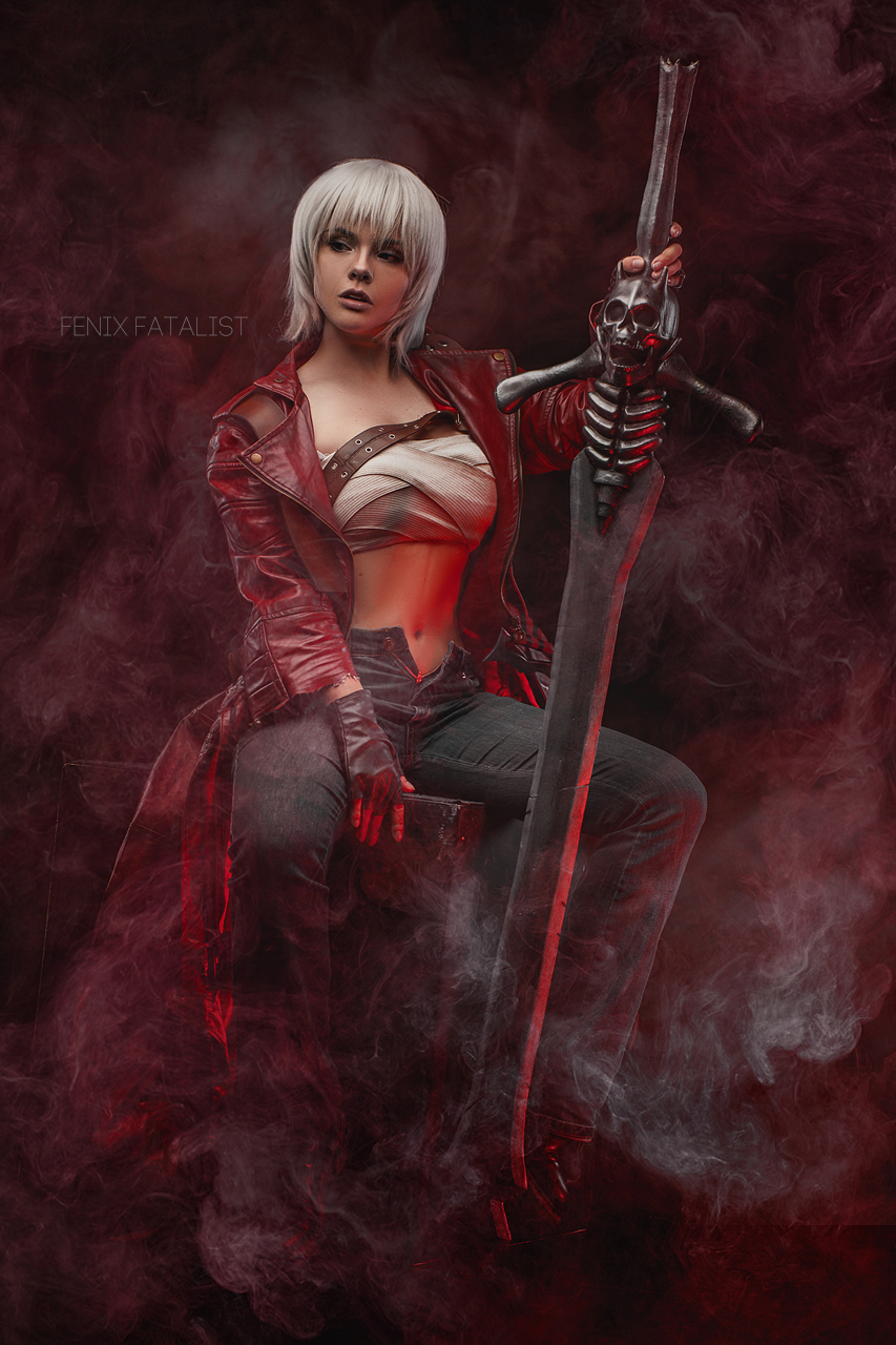 Dante (Devil May Cry 3) Female Cosplay by Likoaria on DeviantArt