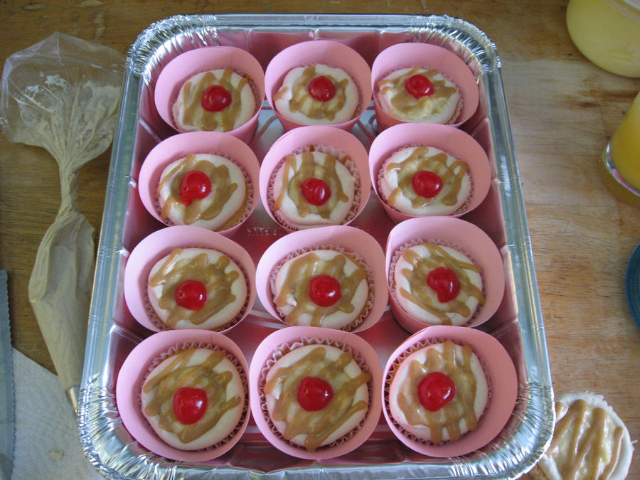 Pineapple Upside Down Cup Cake