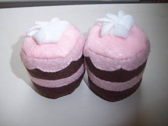 Mini-Cake Plushies
