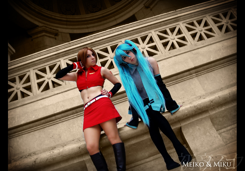 Miku and Meiko Cosplay 02