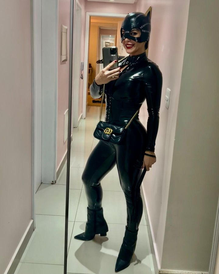 Catwoman by superheroinelinks on DeviantArt