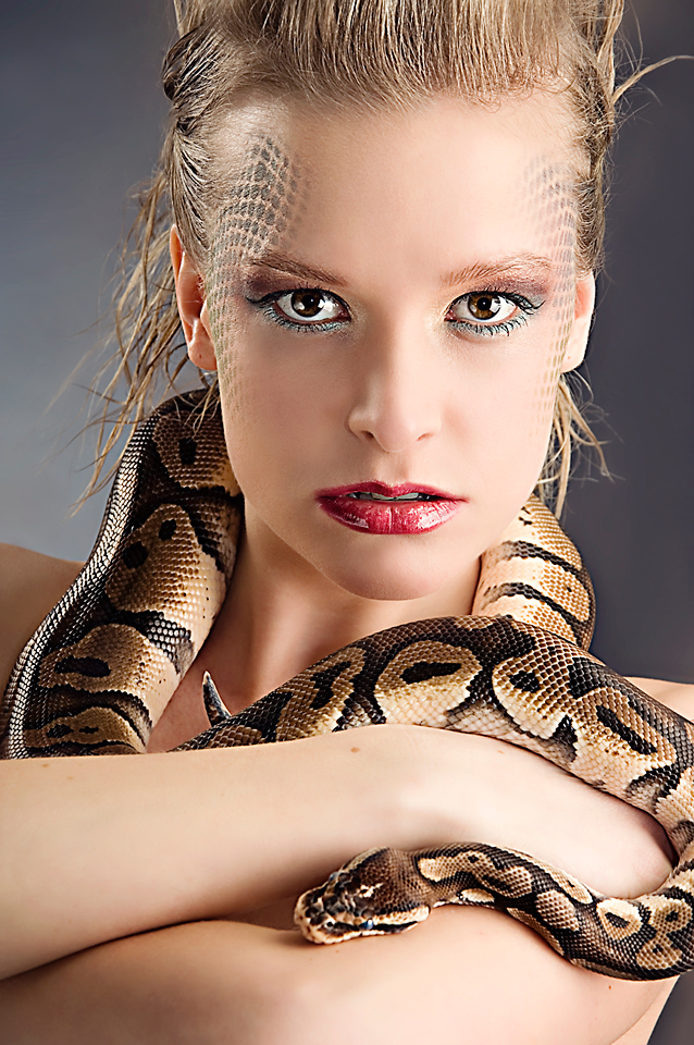 Snake Face Makeup.