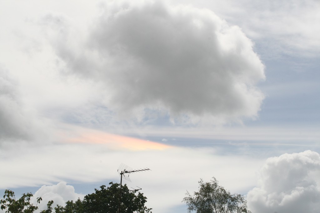 Nuage '12 _ Orange Cloud by Owps