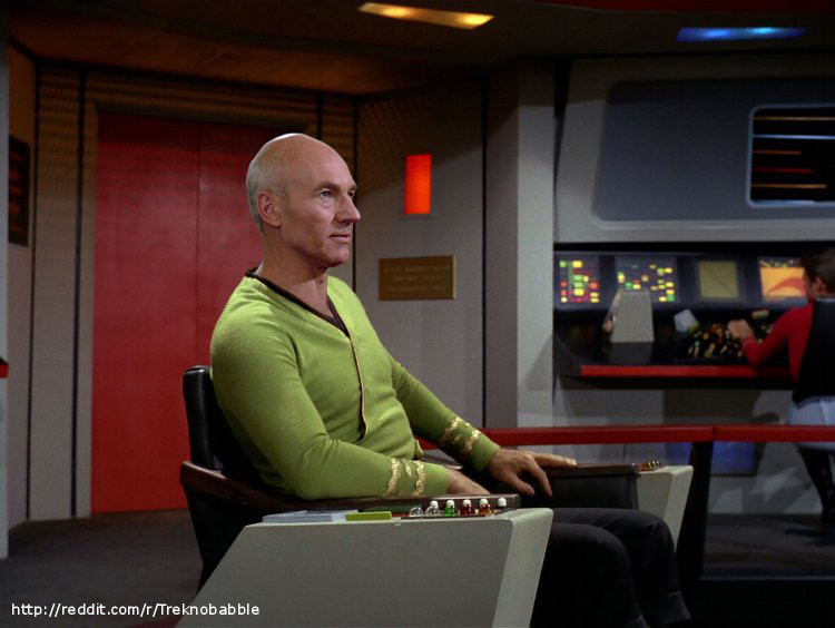 Picard in TOS uniform