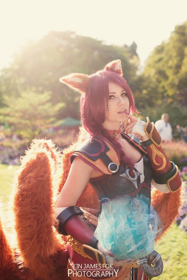 Foxfire Ahri Cosplay - Tell me a secret.