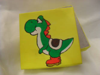 handpainted 4x4 box - Yoshi