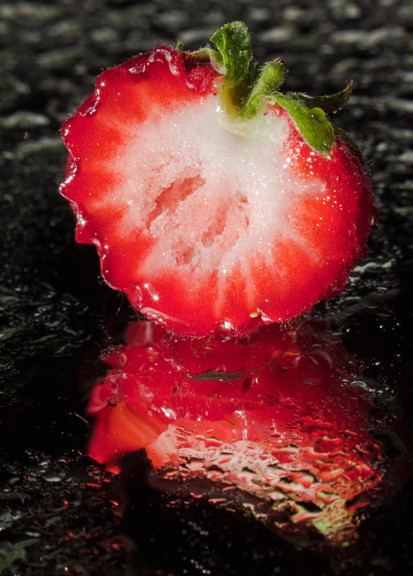 Strawberry droplets I