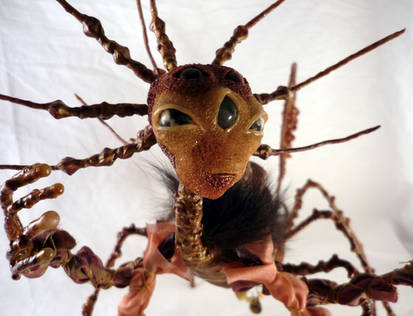 Child Empress - head - detail