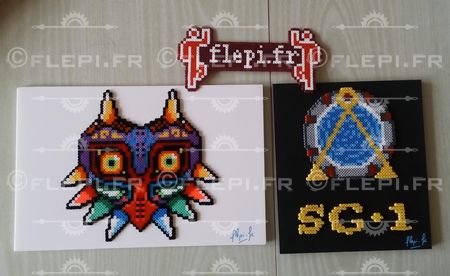 Some mini beads fall on a frame by flepi