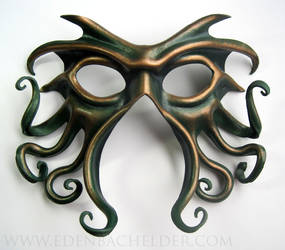 Cthulhu leather mask, green and gold