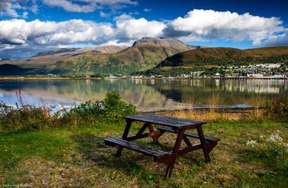 Lingering by the Loch