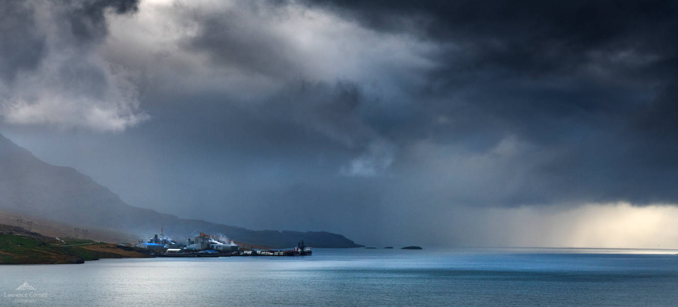 Light waves by LawrenceCornellPhoto Light waves by LawrenceCornellPhoto