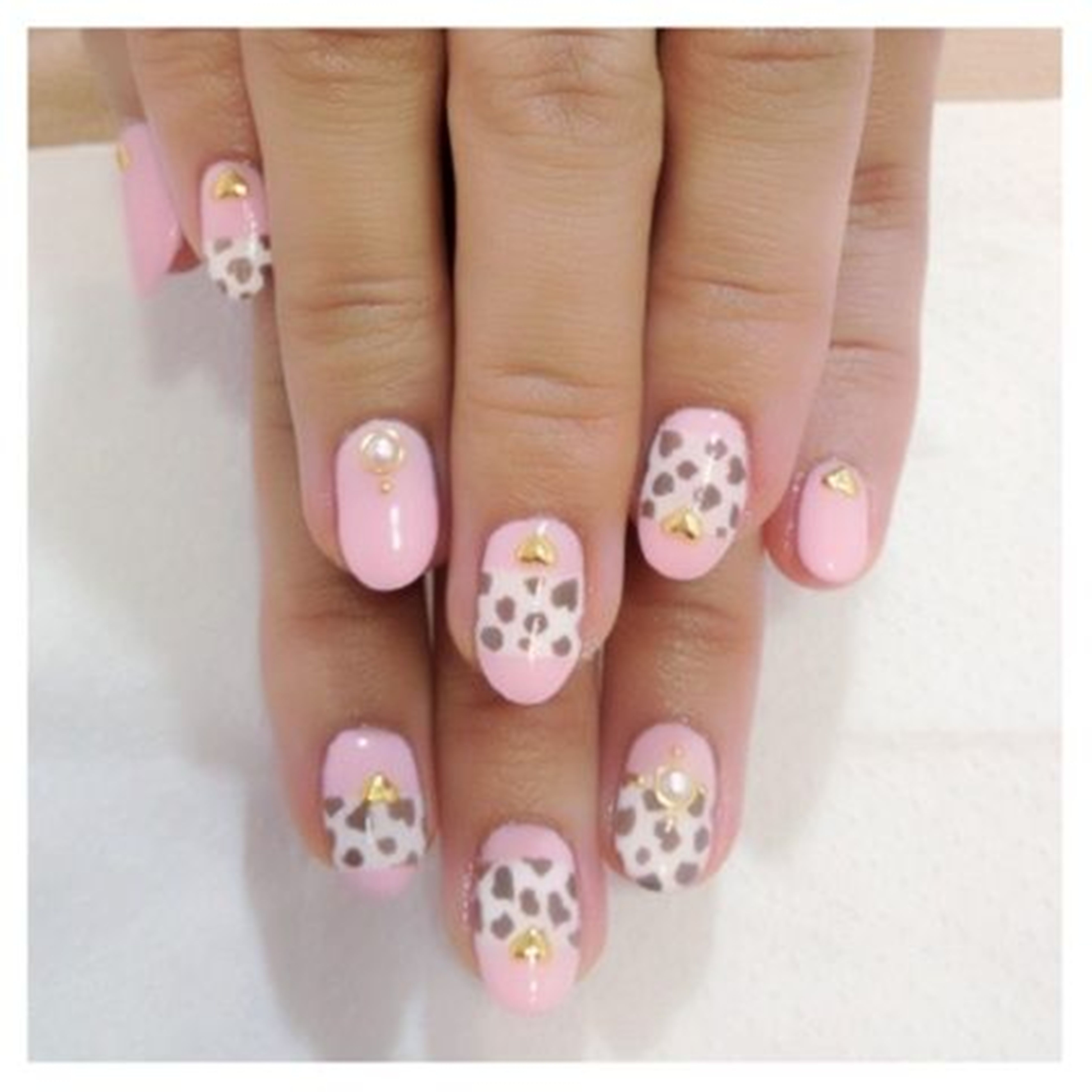 pink- white cheetah  nail art love!