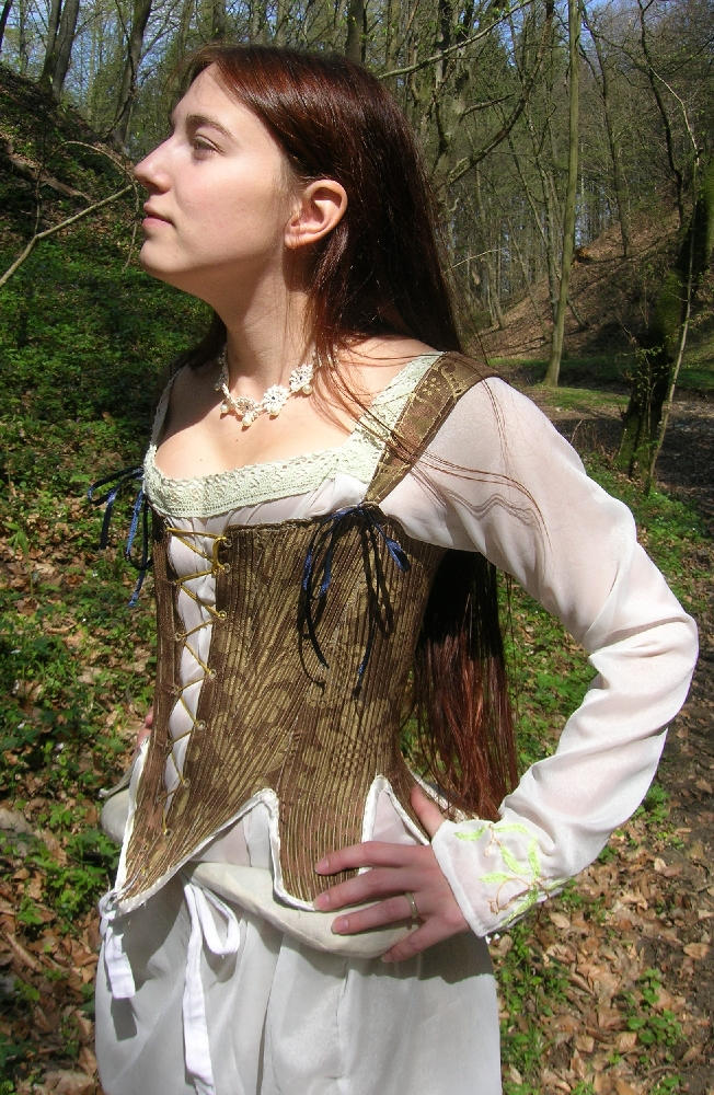 Renaissance corset by Celefindel on DeviantArt