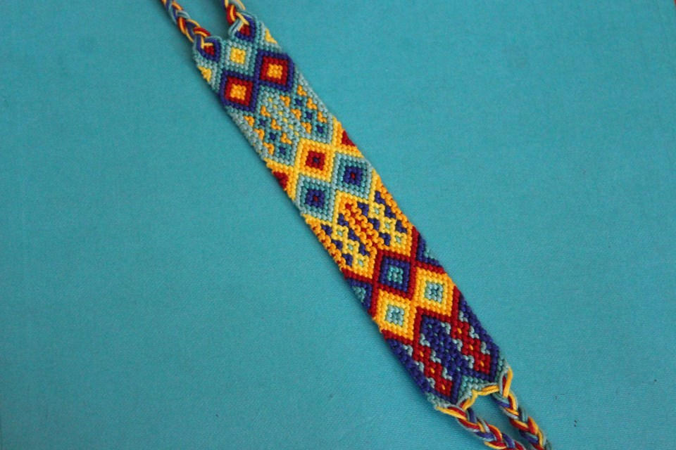 aztec friendship bracelet by fbraceletfreak on DeviantArt