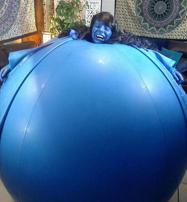 Blueberry Inflation Statue Image-blueberry-inflation-40745493-639-690 by trollfaceexe6 on DeviantArt