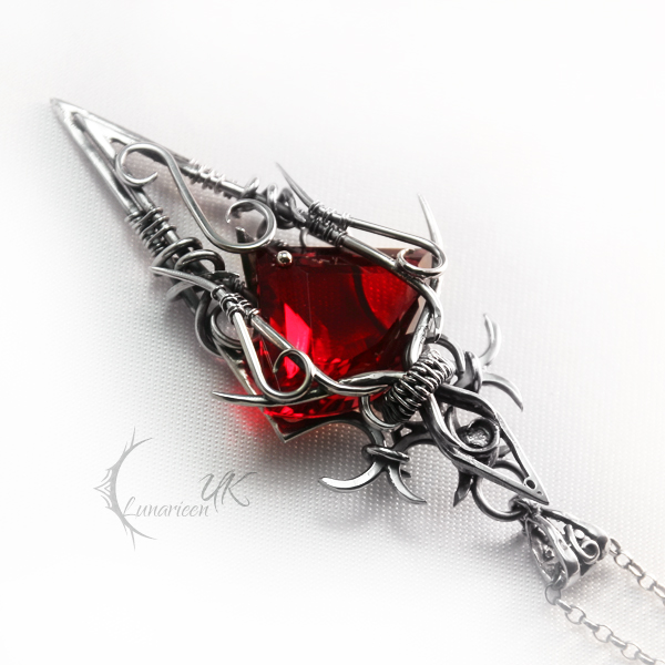 QTULMARX - silver , red quartz and garnet