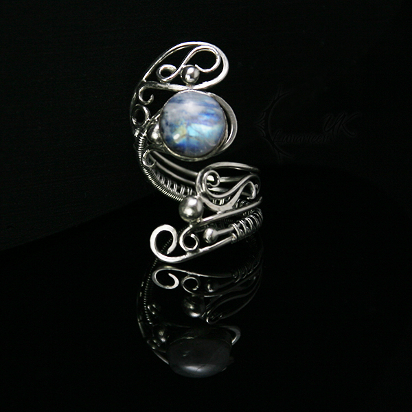 MOONHTRIEEL - silver and moonstone.