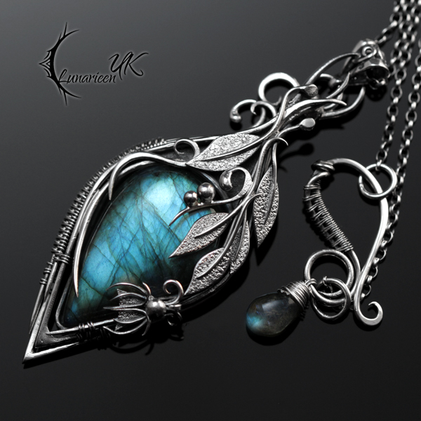 IZIELDHNAR - silver and labradorite