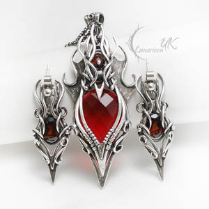 EYRGRASH - silver , red quartz and garnet