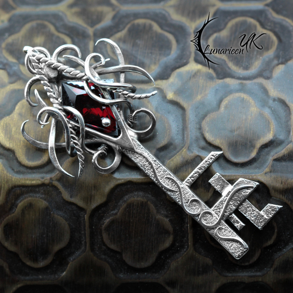 XANTHARIN - Silver and Red Zircon