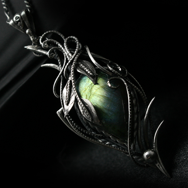 NEVIRLANTH Silver and Labradorite