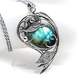 Necklace NYTHEYRA - Silver and Labradorite