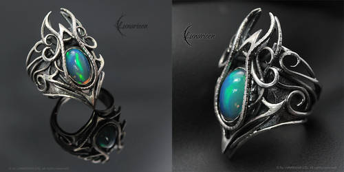 NYFHERN THARII - Gothic Ring - Silver and Opal