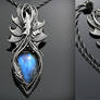 EFEHRAL NYHTRU Gothic Dragon style necklace