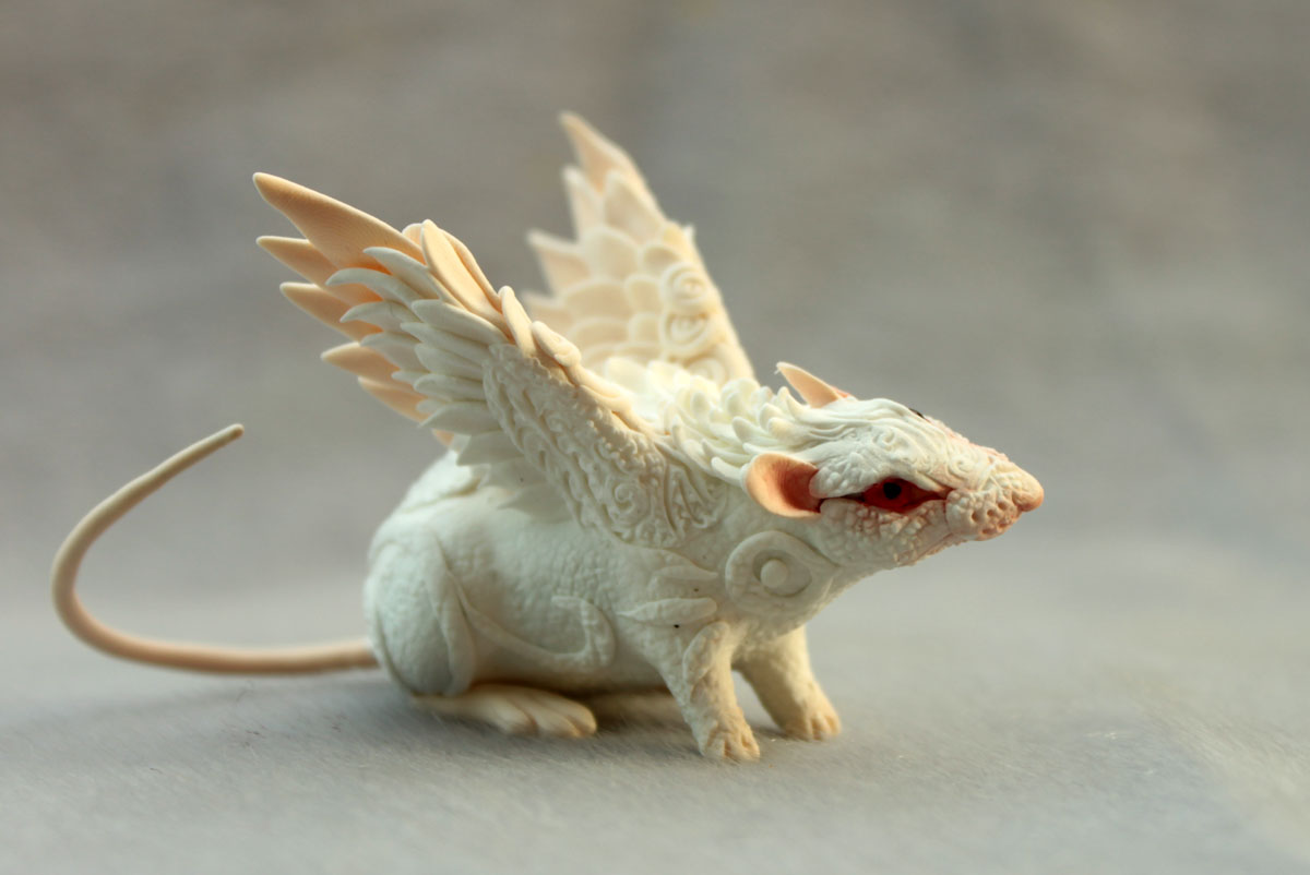 Albino rat angel