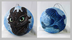 Toothless Christmas ball