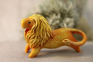 Sun Lion miniature