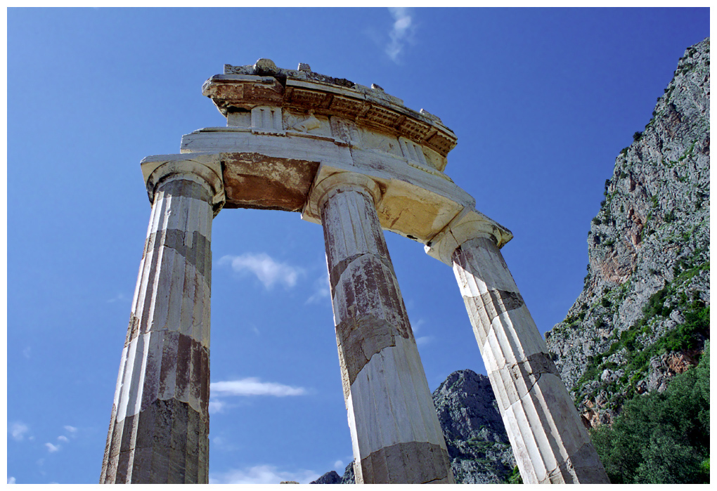 Delphi - the Tholos