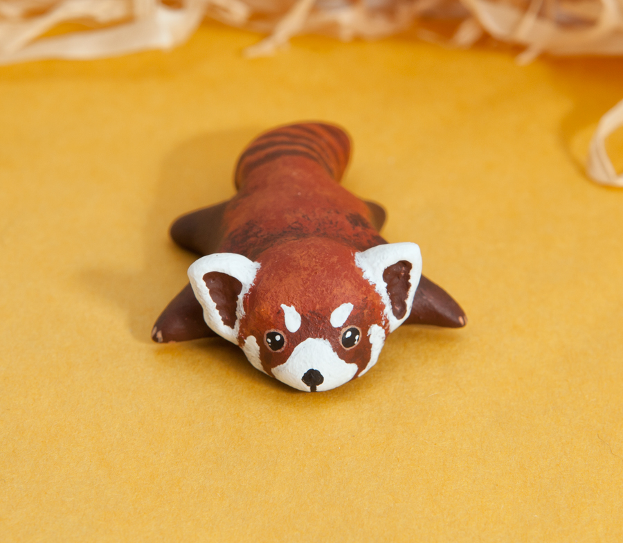 Lazy Red Panda totem