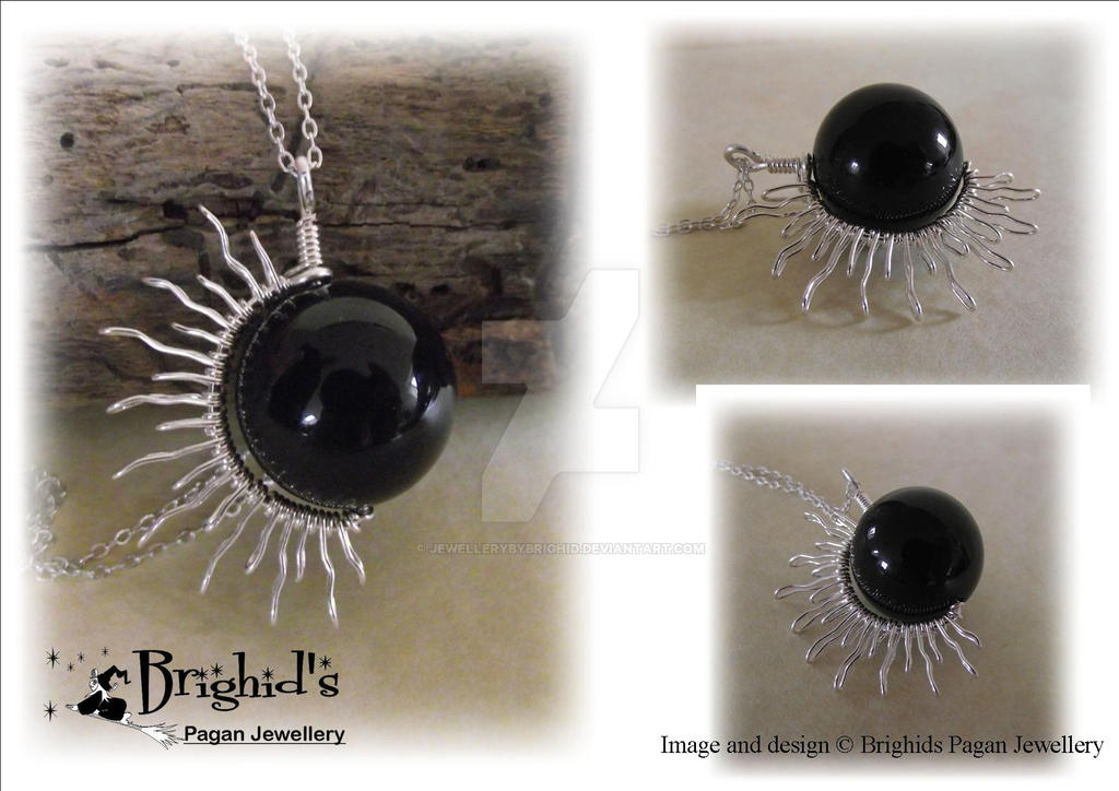 Solar Eclipse Pendant In Onyx