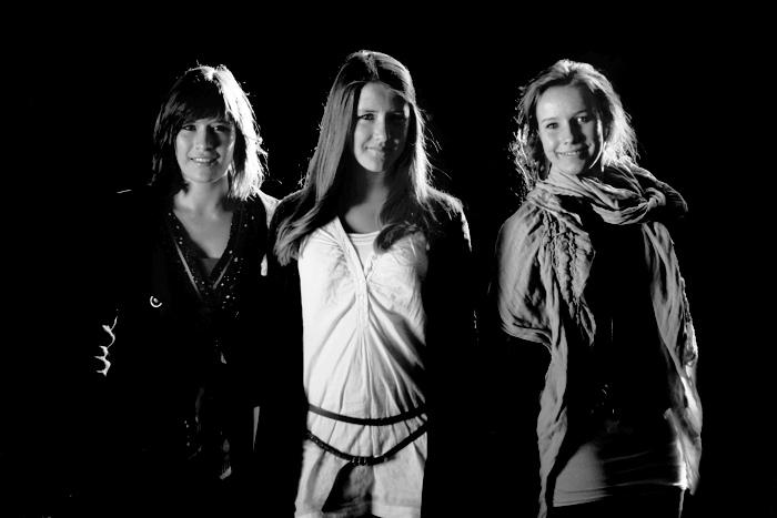 Paula, Roos and Rianne by carlinusje on DeviantArt