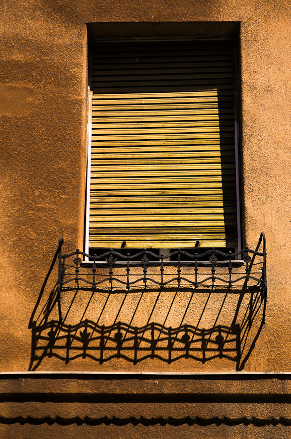 window and shadows