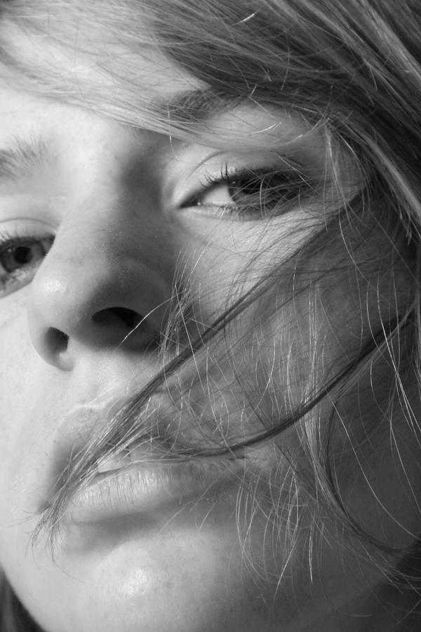 Auto Portrait Rae Autoportrait by Epose on DeviantArt