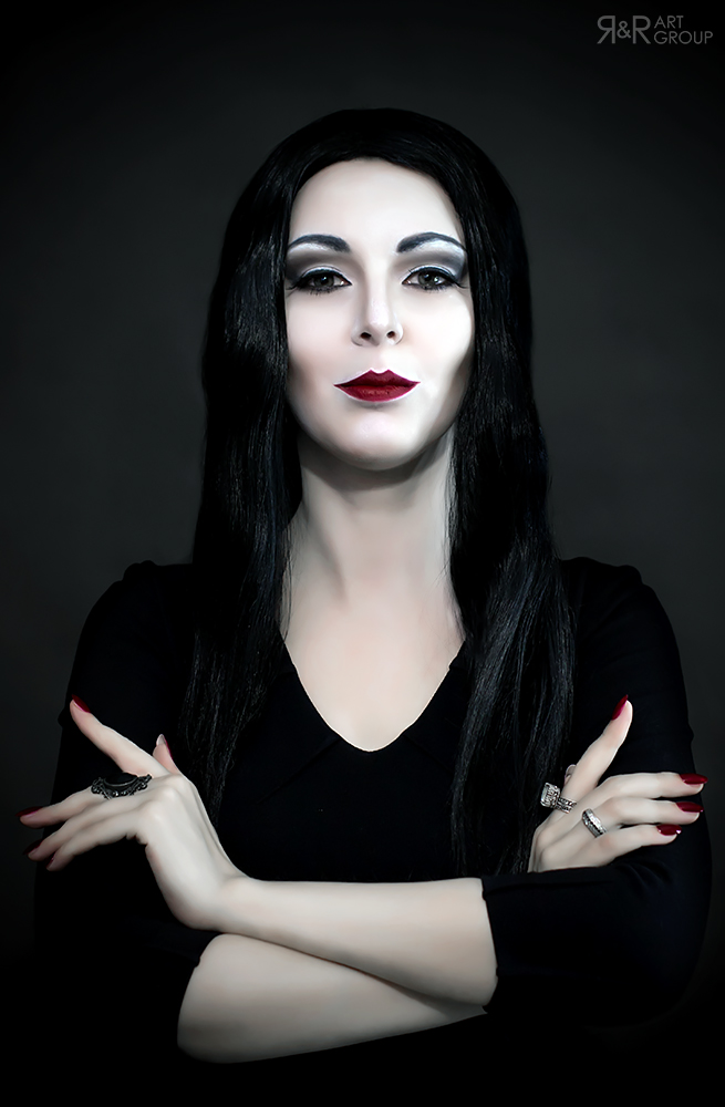 Morticia Addams Cosplay Test