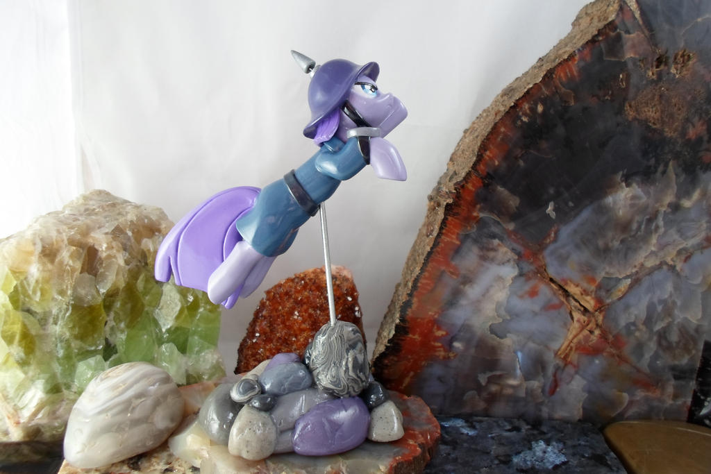 Maud Pie to the Rescue! (side view)