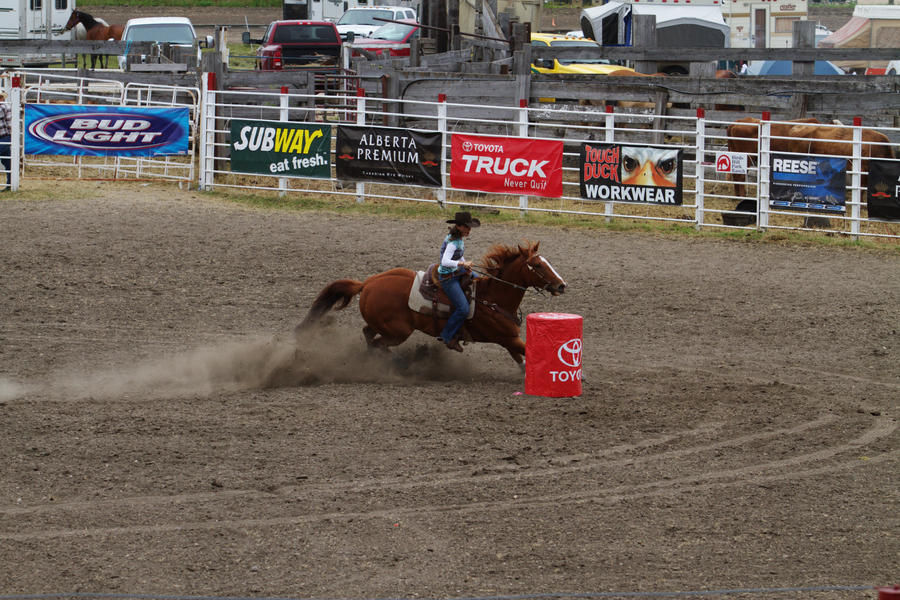 barrel racing by PhotoGrassHopper on DeviantArt