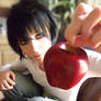 L: Apple